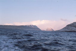 Hestur, Koltur og Kirkjubøur
